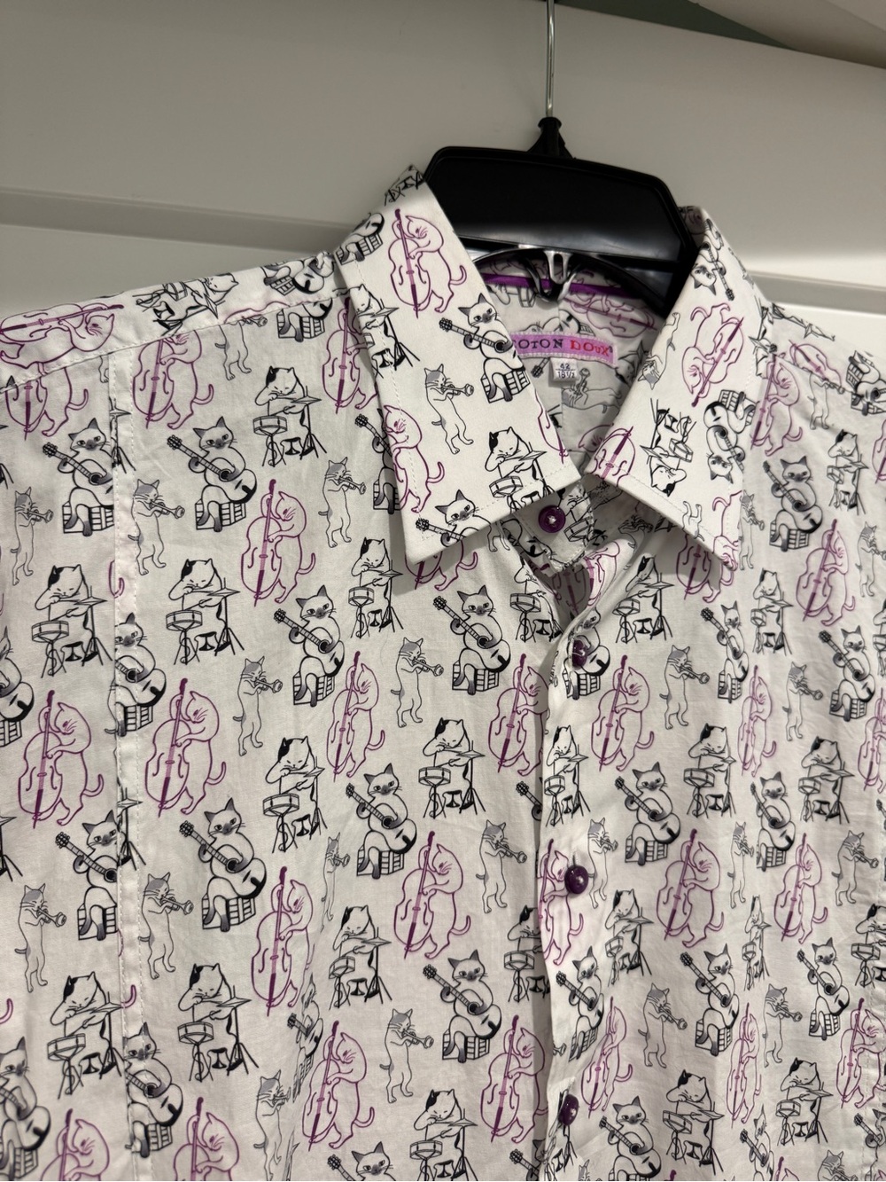 Paris Cat Band Men’s Cotton Print Dress Shirt in White and Purple